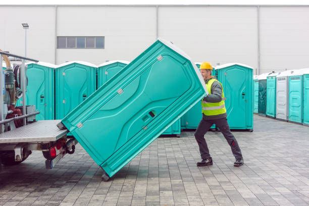 Best Portable restroom trailer rental  in Licking, MO
